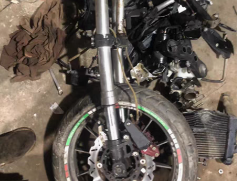 贝纳利黄龙300拆配件，需要什么配件联系 ...