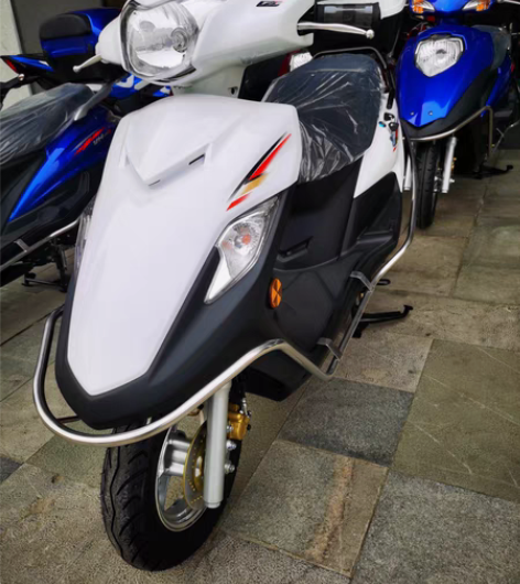 豪爵VF125，超级实用的125踏板，便宜...