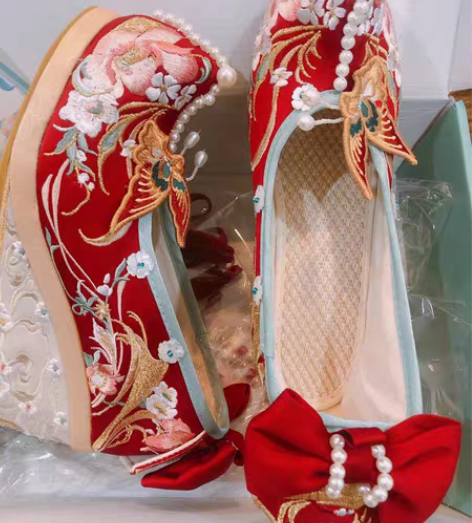 婚鞋出租十三余小豆蔻儿鸾凤仙羽婚鞋原创汉服...