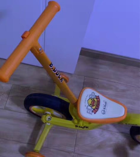 包邮乐的小黄鸭儿童宝宝小孩平衡车自行车二合...