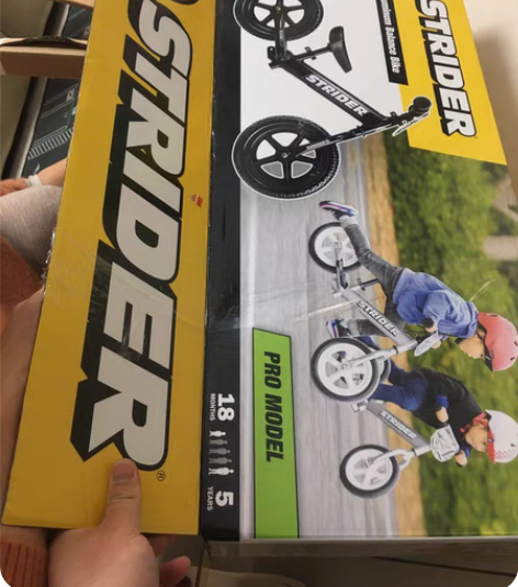 Strider pro儿童平衡车原装全新轮...