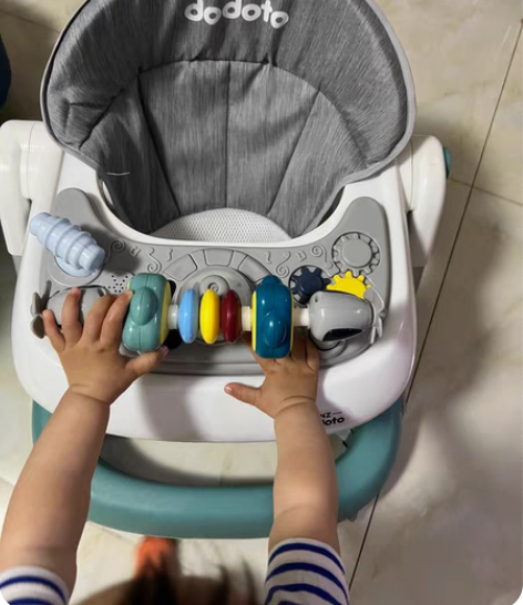 dodoto婴儿学步车助步车二合一，九成新...