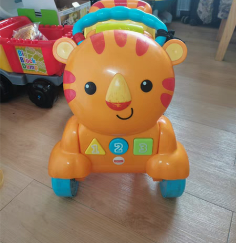 包邮【低价处理】处理全新可优比伙伴婴儿学步...