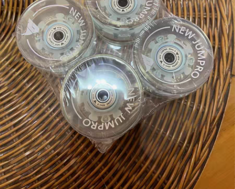 包邮全新牛匠陆地冲浪板正品蓝色发光轮、陆冲...