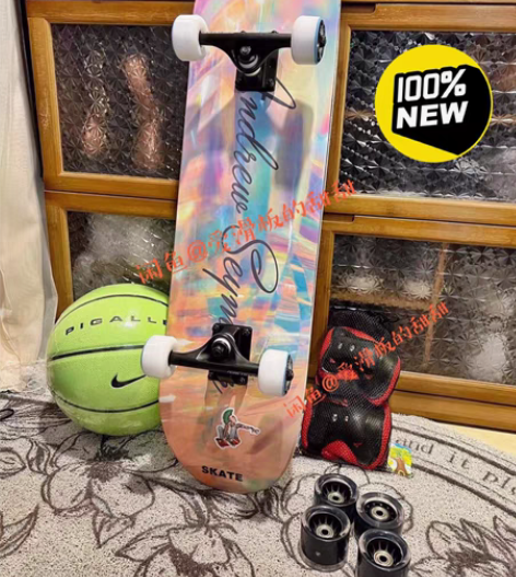 赔本处理进口滑板初学者女生专业板男生儿童成...
