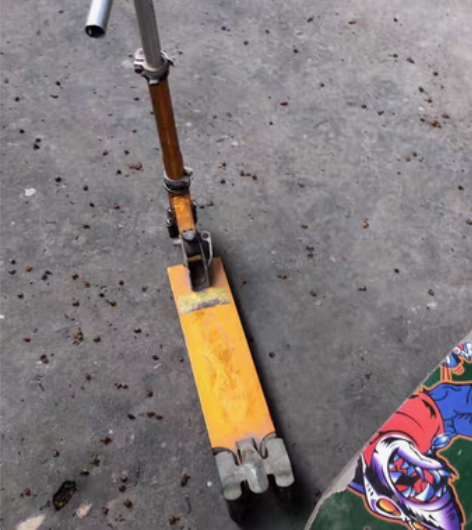 孩子去大城市了,滑板车处理,一个20元,自...