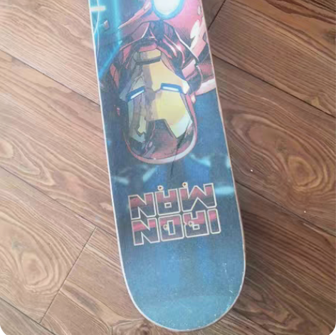 迪士尼儿童钢铁俠滑板车,买时140多,基本...