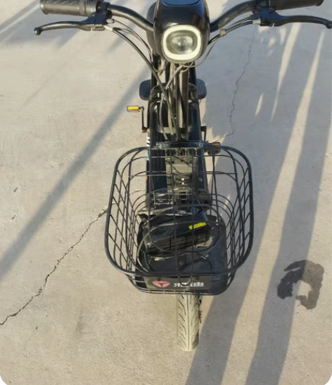 出售一辆自用八成新雅迪电动车，目前所有功能...