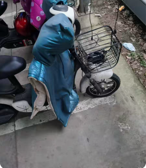 雅迪电动车，锂电池一切完好，25公里左右，...