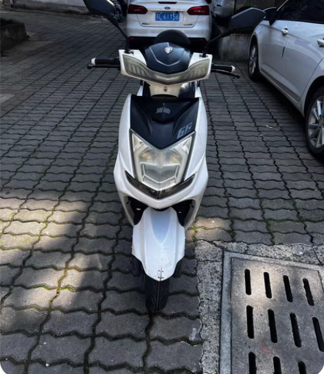 出售闲置雅迪战途加长版电动车，60v23a...