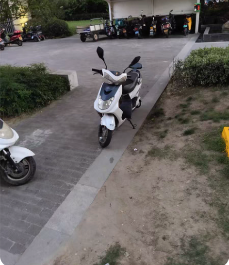 雅迪电动车目前 位置在虎丘区中航樾玺，(谢...