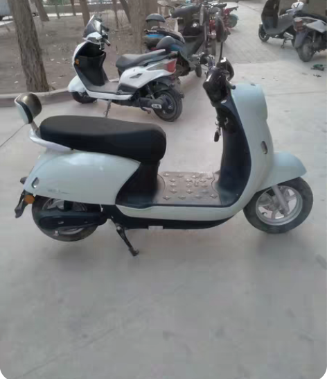 新日电动车，72伏6块电瓶，使用一年，37...