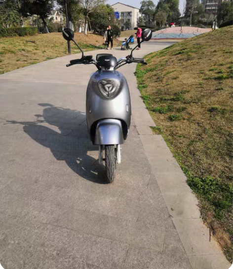 转让雅迪M6电动车,大品牌雅迪电瓶车,九五...