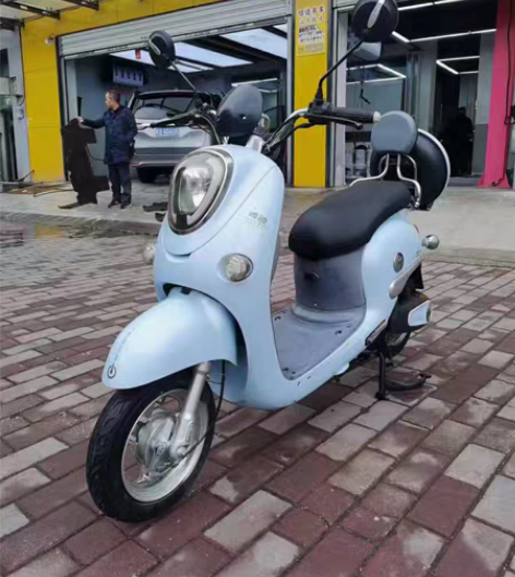 雅迪电动车8成新，60V20A电池，可以跑...