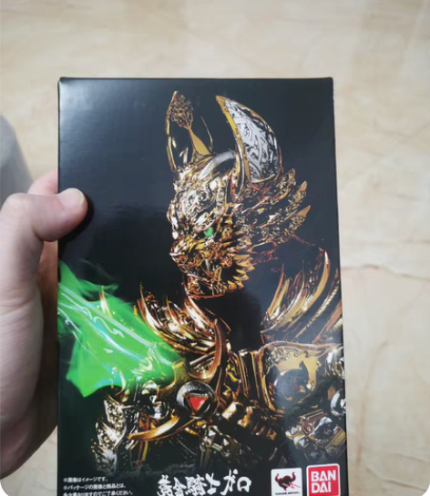 出真骨雕牙狼冯岛钢牙黄金骑士 本体没有断角...