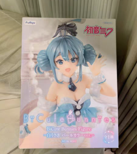 初音手办 盒子完好，配件齐全 搬家回血 建...