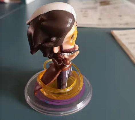 斗罗大陆手办弗兰德，几乎全新，有一道疤痕，...