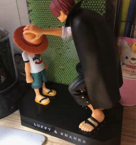 包邮全新海贼王路飞香克斯，经典摸头版摆件，...