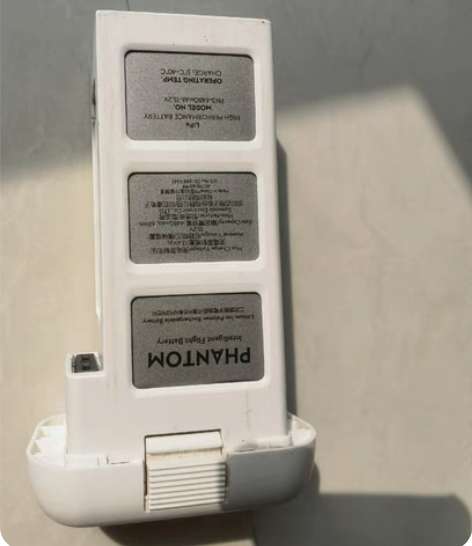 大疆原装装电器,功能正常,外观9.5。80...