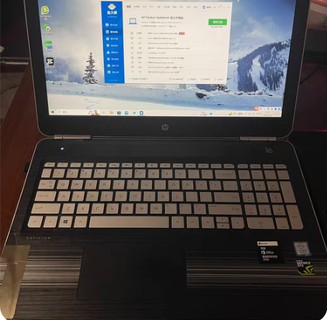 华硕vivobook 15笔记本 i7 8...