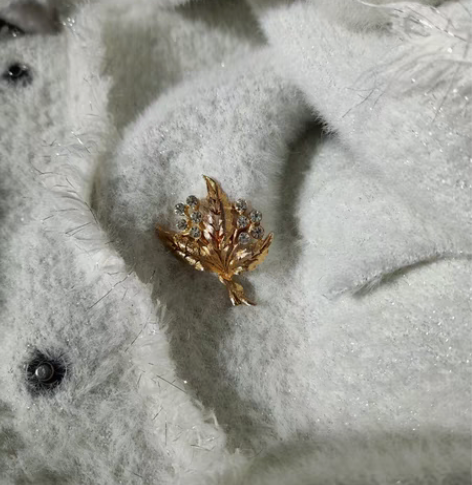 包邮温柔名媛高贵白外套 面料：锦纶 风格：...