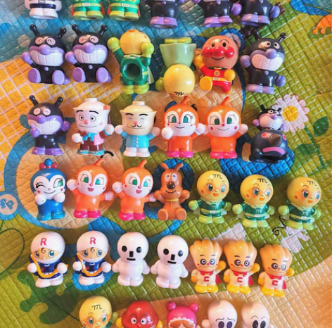 面包超人实心人偶摆件指偶玩具 二手的，有磨...