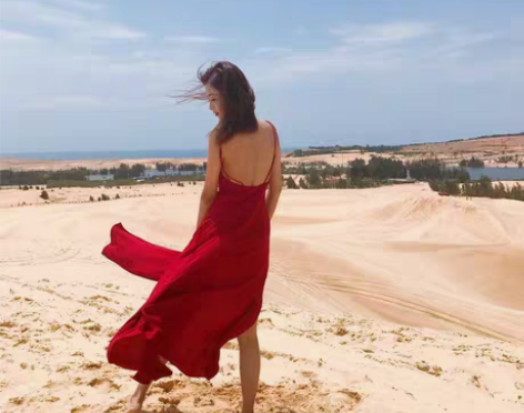 转卖欧美吊带性感大露背连衣裙海岛度假风开叉...