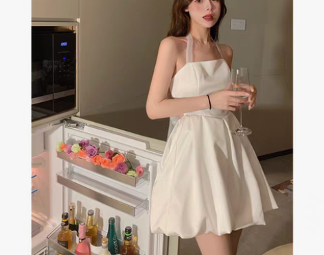 转卖吊带裙女夏季新款纯欲风花苞裙性感露背A...