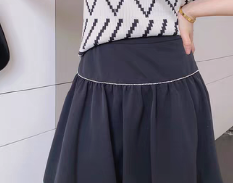 转卖烈儿高定LRKS【花苞裙】时尚精致显瘦...