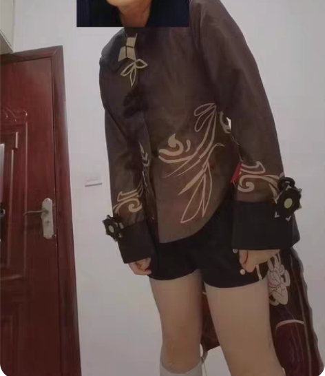 出 三町目L码胡桃一套 原价250现在出1...