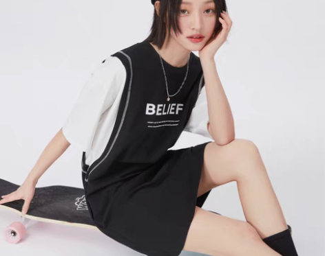 转卖森马连衣裙女2021新款夏季黑白拼接运...