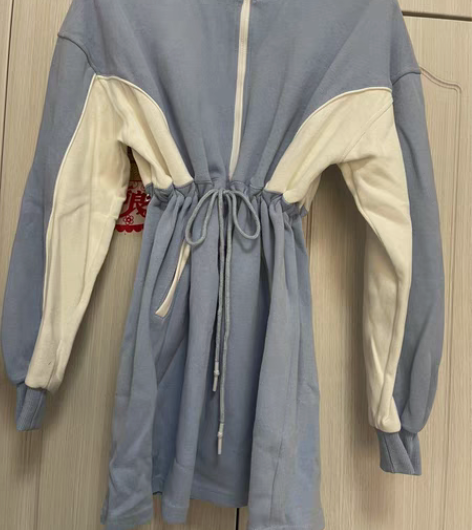 宽松卫衣/拼色款 韩国店购入，可收腰，实物...