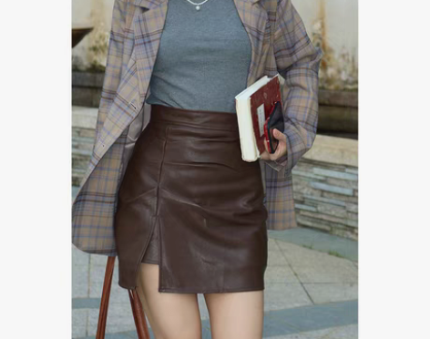 转卖秋冬的氛围感+包裹性很好の复古港风短款...