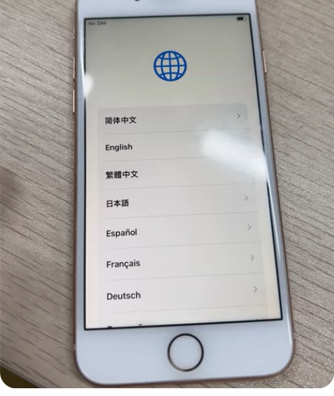 丈母娘淘汰下来的iPhone8 购买于实体...