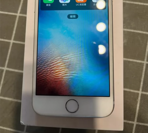 苹果8 国行 64g 个人使用现在换新机闲...