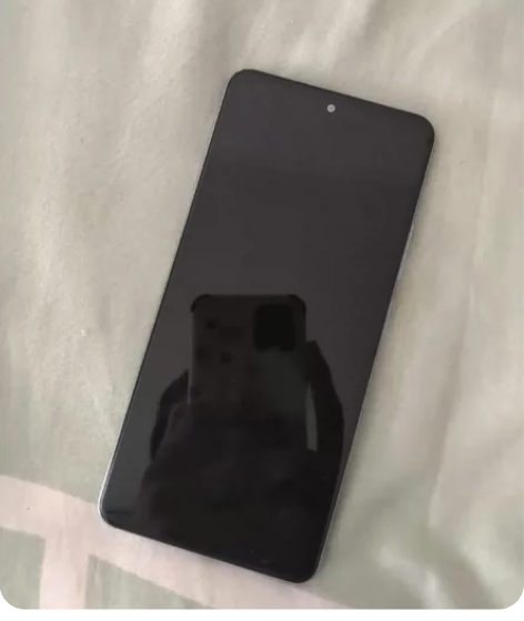 红米K40，后盖碎了，其他还好，12+25...