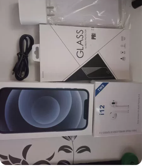 苹果12pro 128金色国行 买的时候快...