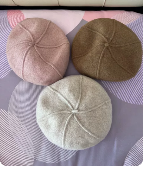 全新贝雷帽，淘宝购入，有交易记录！20一个...