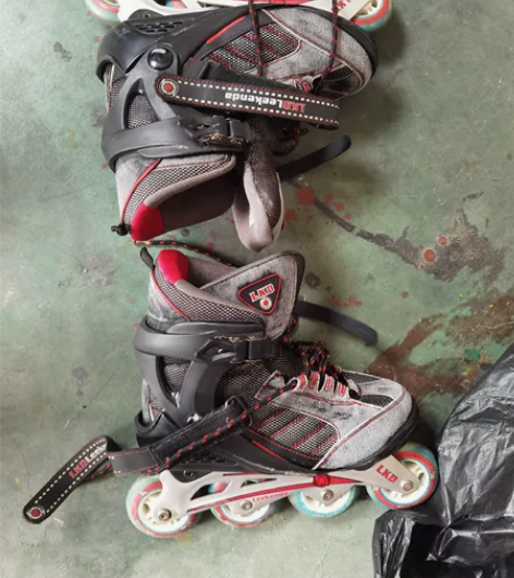 40-41旱冰鞋，单排轮滑鞋，买成300多...