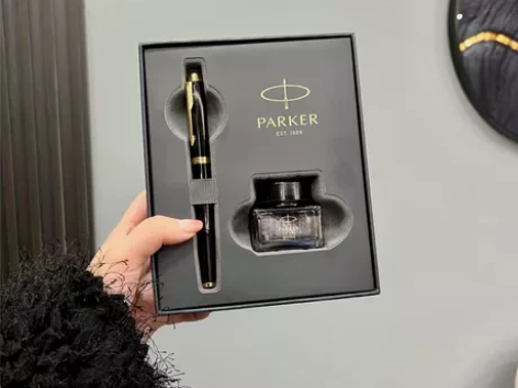 派克钢笔卓尔18k钢笔，由于自己店不做了。...