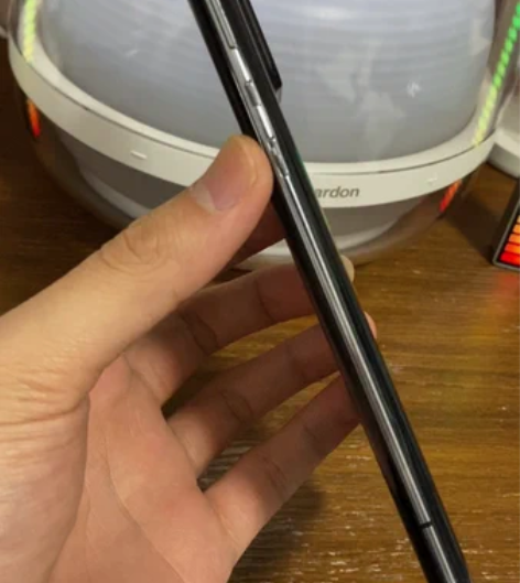 AQUOS夏普R6 日版docomo版移动...