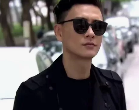 超级酷帅操作黑客红客在线靠谱科技在线大神思...