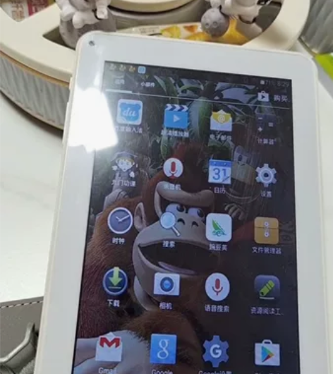 清华同方E90平板 9.9成新（除了拍照，...