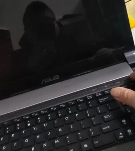 华硕笔记本n53s i 78g 带独立显卡...