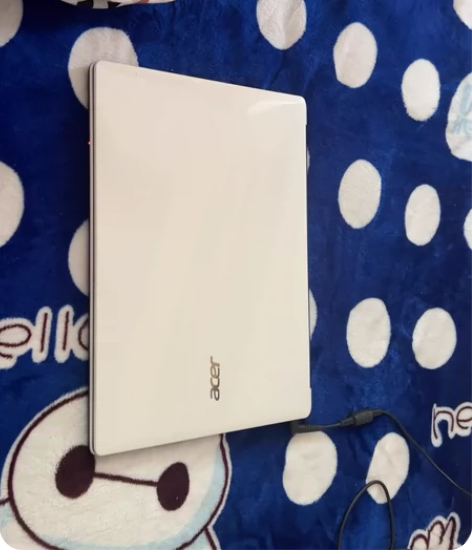 acer宏基14寸笔记本,白色壳子,成色还...