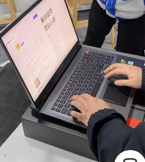 雷神最新的旗舰机 zero2023 i9-...