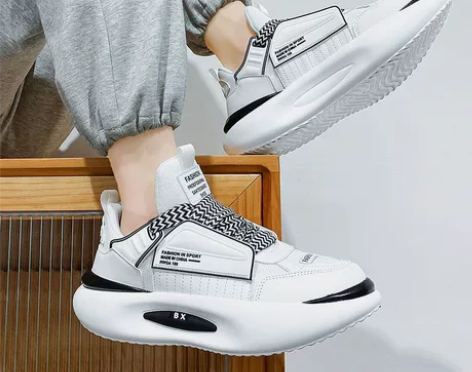 捡漏阿尔法男鞋透气跑步运动鞋弹力减震厚底男...