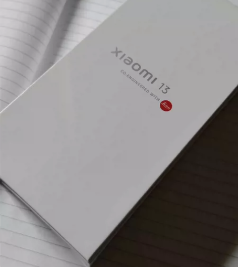 出售一台小米13，远山蓝12+256GB，...