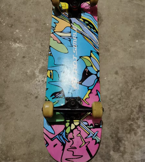 AD滑板，入门级滑板，朋友送的，疫情封控期...