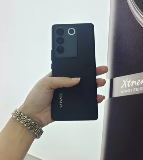 vivoS16 8+256G全原在保 激活...